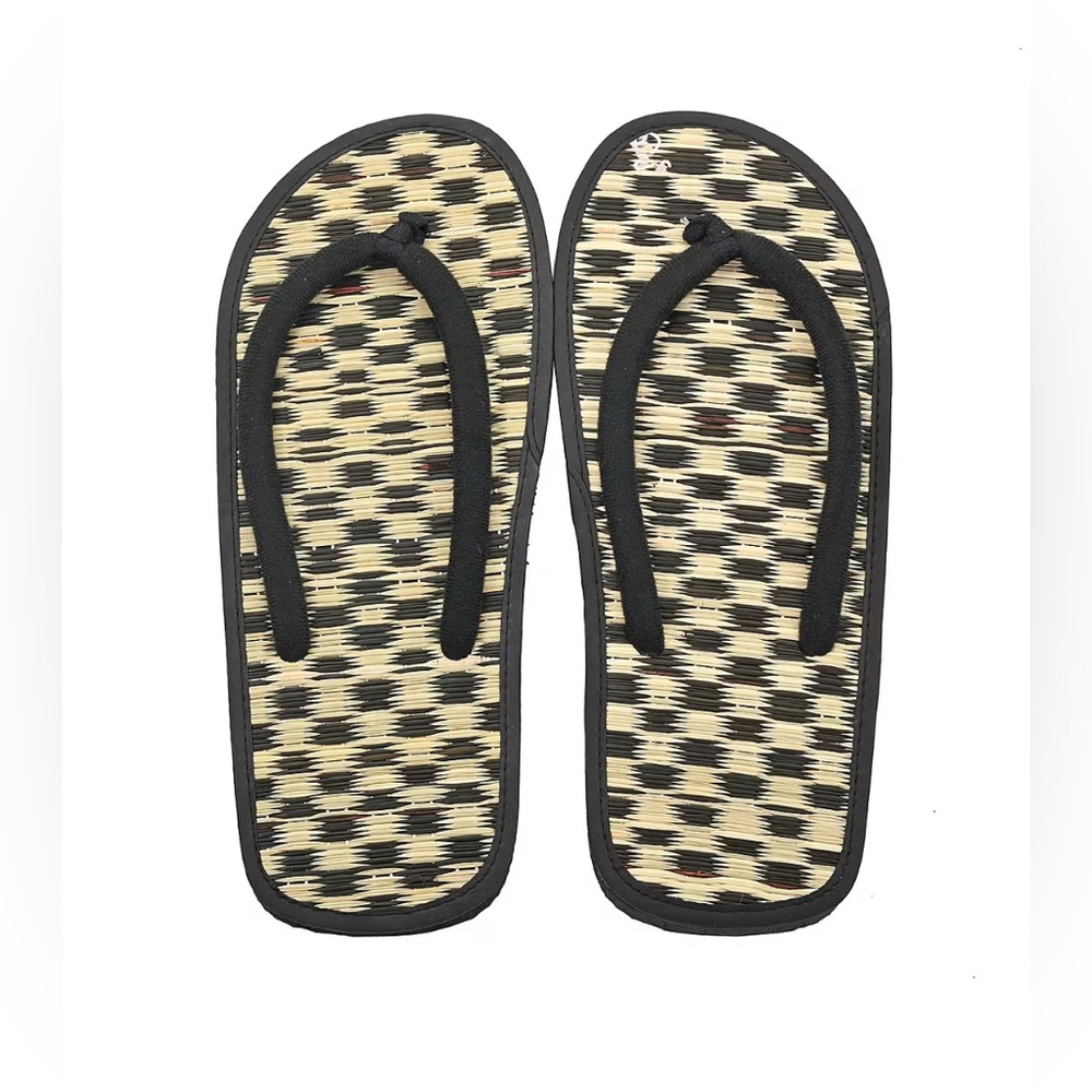 Checkered Seagrass Flip Flops with Fabric Strap, Black - Size 8-8.5, New W Tags!